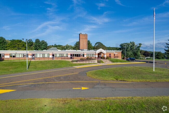 Valley View School in Portland serves students in grades Pre-K through 1st.