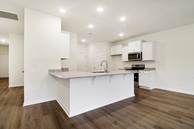 7071 Mongolian Oak Dr NW, Aiken, SC 29801 - photo 4