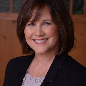 Julie Bray-Larsen