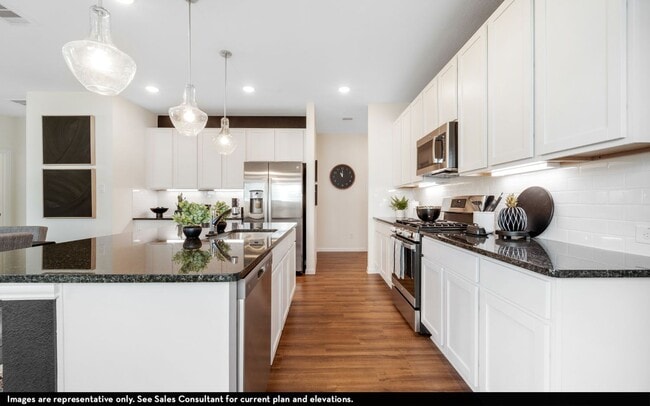 11114 Hollinger Cir, Converse, TX 78109 - photo 7