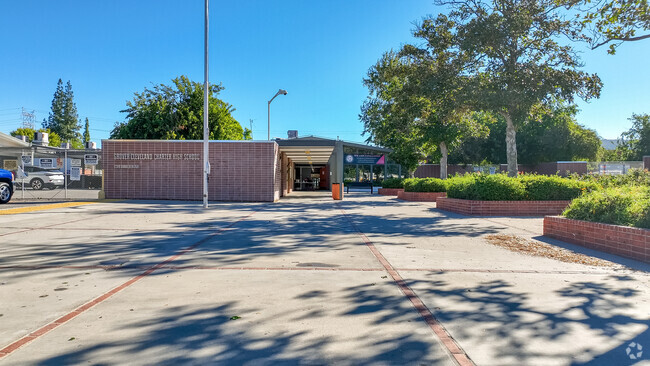 Cleveland Charter High is located along the community of Reseda Ranch within the neighborhood.