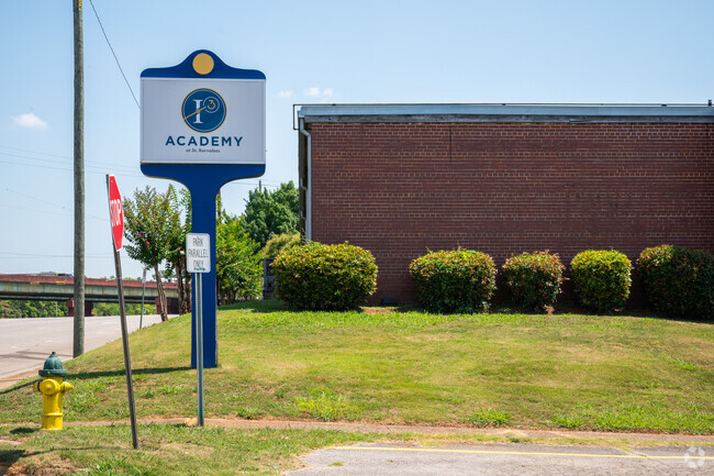 i3 Academy is located in Birmingham Alabama.