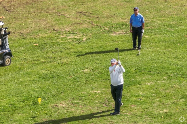 Residents of Tornado, WV, can enjoy golfing at Big Bend Golf Course.