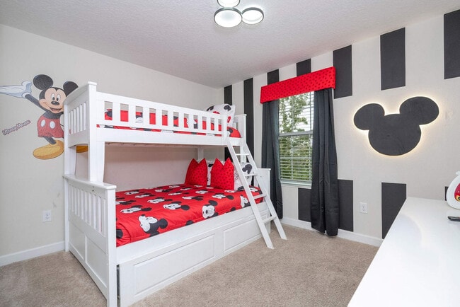 4827 Kings Castle Cir unit ID1280982P, Kissimmee, FL 34746 - photo 2