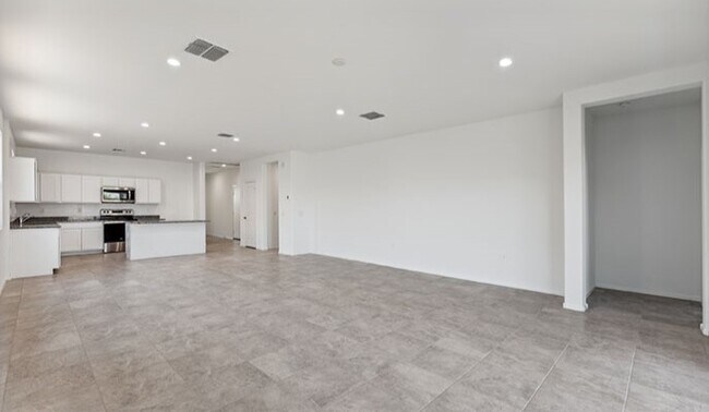 8485 W Clemente Way, Florence, AZ 85132 - photo 6