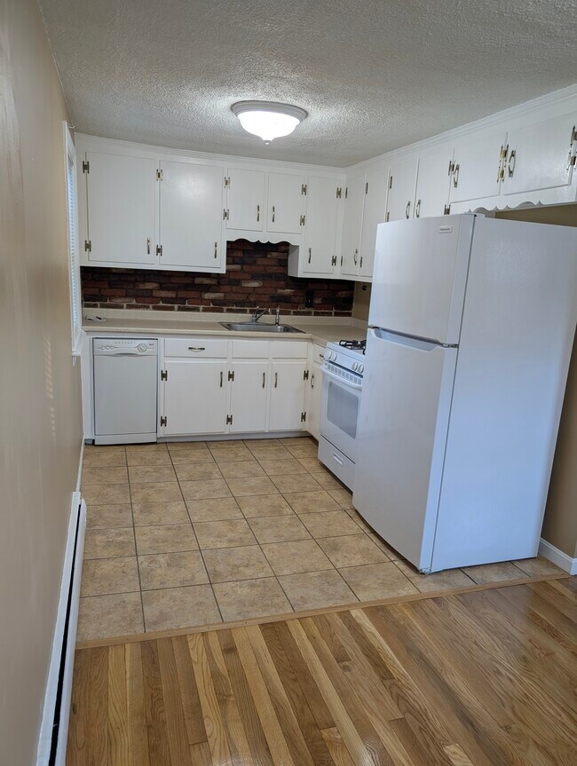 246 Salem St, Wakefield, MA 01880