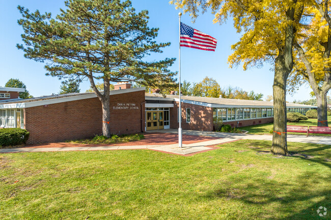 Dan H. Pietrini Elementary School is located in Franklin Park, IL.