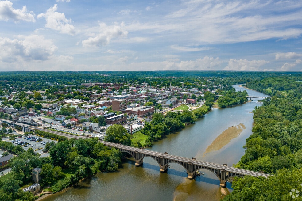 Neighborhood_Bellvue540281_V1_103023