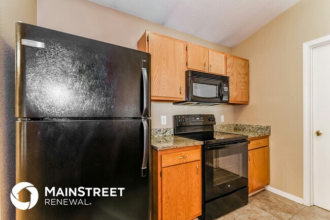 4206 Village Trace Blvd, Indianapolis, IN 46254 - photo 7