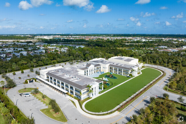 The Franklin academy offers students a beautiful campus.
