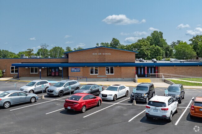 Bon Air Elementary School scored an A- in diversity on niche.com.