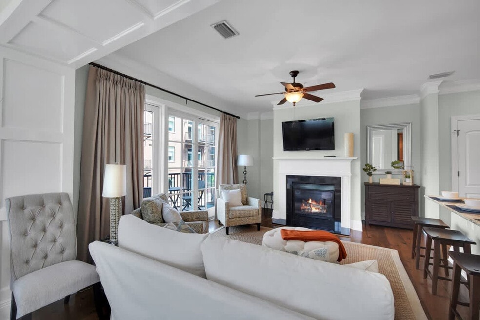 165 W Bay St unit ID1244806P, Savannah, GA 31401 - photo 1