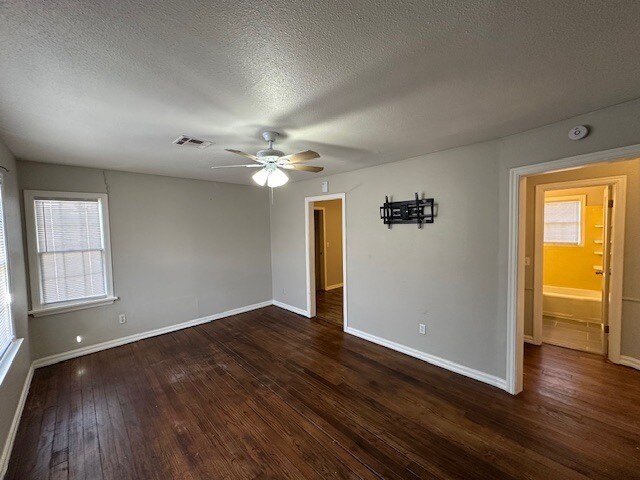 518 E Lockheed Dr, Oklahoma City, OK 73110 - photo 3