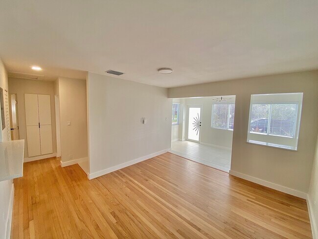 1631 Liberty St unit A, Hollywood, FL 33020 - photo 5