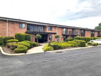 23855 David Dr Unit 211, North Olmsted, OH 44070