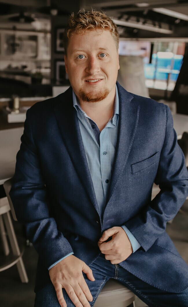 Agent Photo