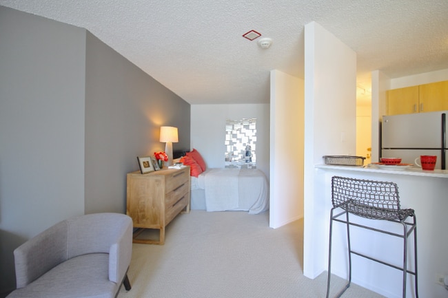 32 W Superior St, Chicago, IL 60654 - photo 5