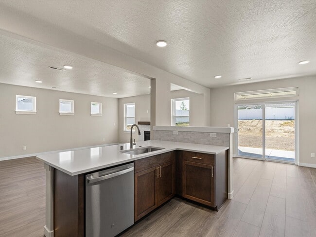 1415 W 67th Ave, Spokane, WA 99224 - photo 4