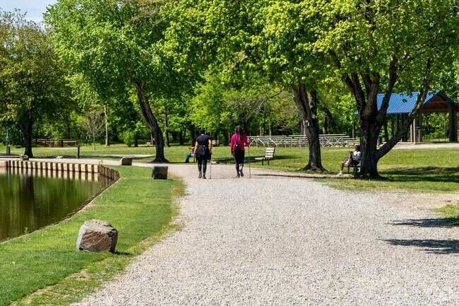The trails at McAlpine Creek Park