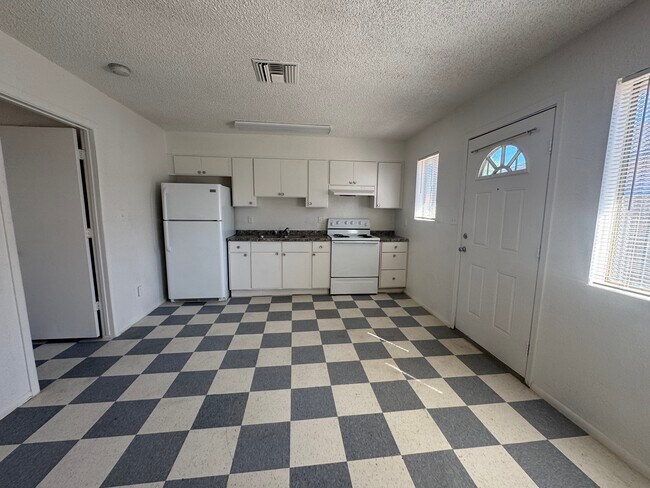 1209 E Adams St unit 3, Phoenix, AZ 85034 - photo 5
