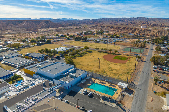 Mack Lyon Middle School Photo 5