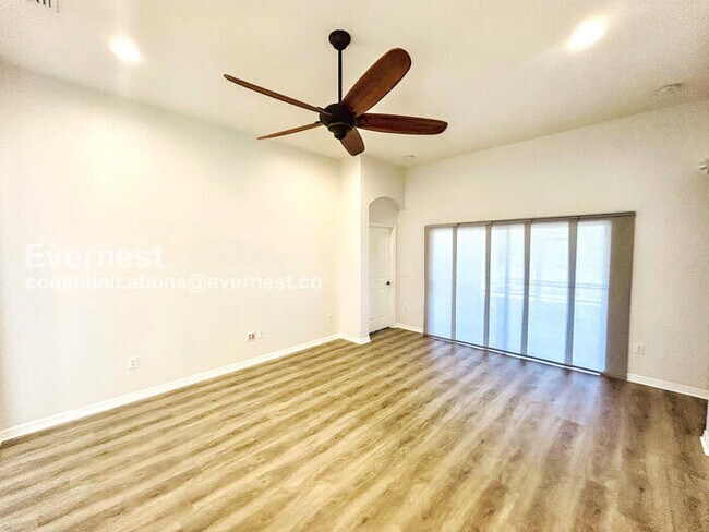 6741 Boulder Run Loop, Wesley Chapel, FL 33545 - photo 7