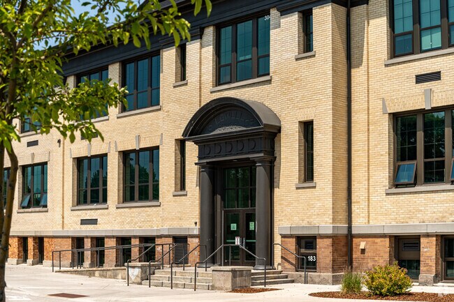 Lowell School emphasizes hands-on learning and exploration.