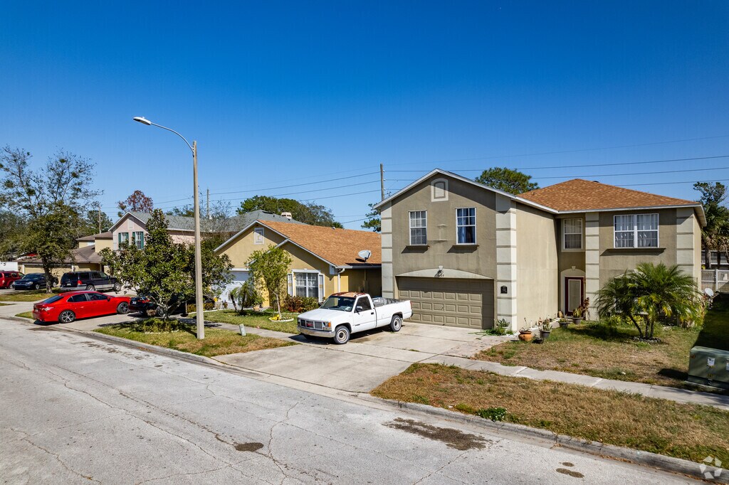 4535 Oak Arbor Cir, Orlando, FL 32808 MLS MFRO6146032