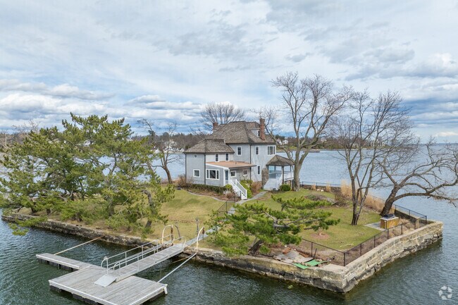 Stunning and unique homes can be found in Byram.