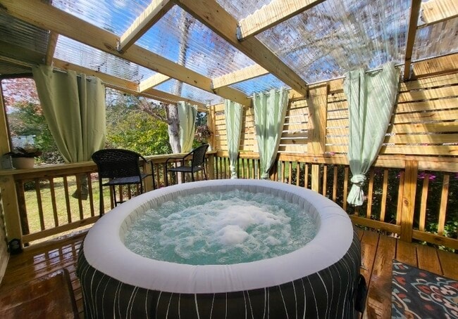 118 Tasha St, Sneads Ferry, NC 28460 - photo 4