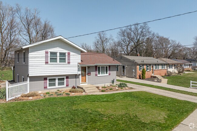 A variety of homes can be found lining the streets of the Bryon Center Park neighborhood.