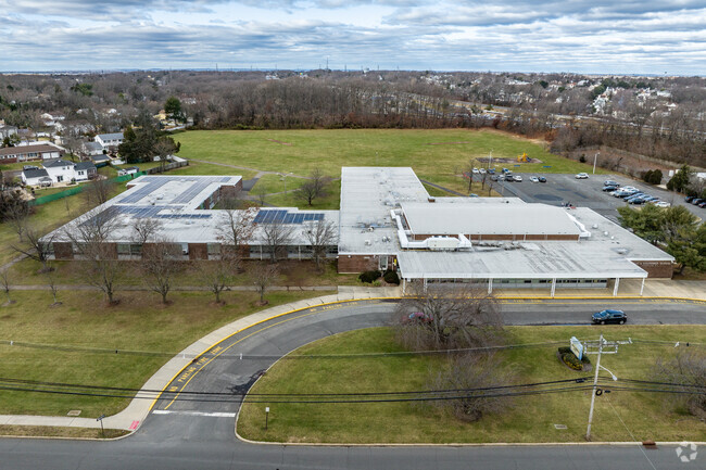 Students K-3 in Sayreville attend Dwight D Eisenhower Elementary School.