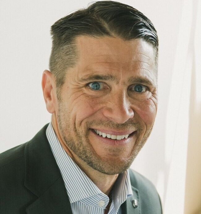Agent Photo