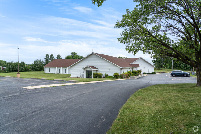 Calvary Baptist Christian Academy has 40 enrolled students.