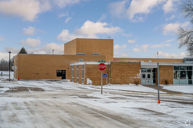 Ellsworth High School is part of the Ellsworth Public School District.
