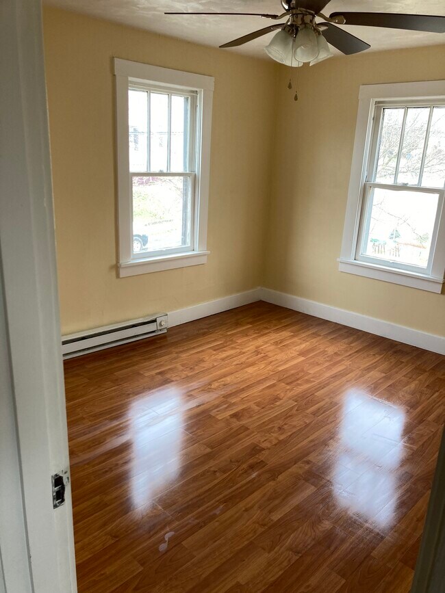 240 W Hallam Ave unit 2, Washington, PA 15301 - photo 6