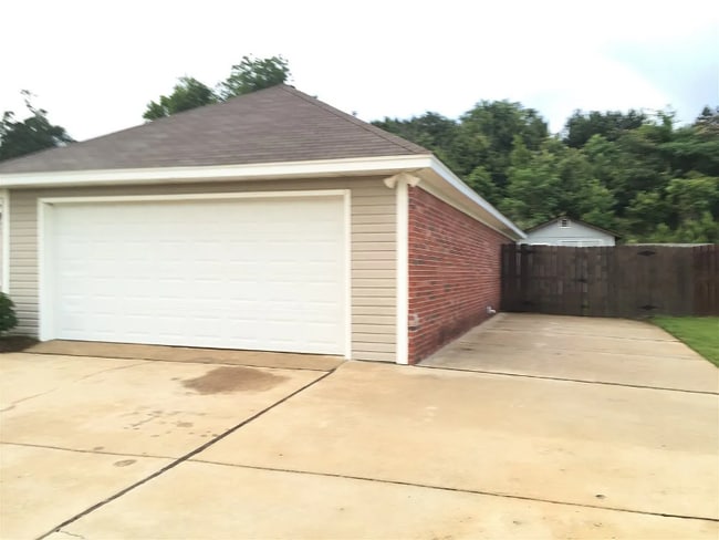 611 Shadowridge Dr, Brandon, MS 39047 - photo 4