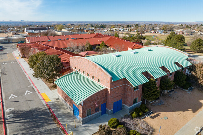 Alternative building view at Desert Willow Family School.