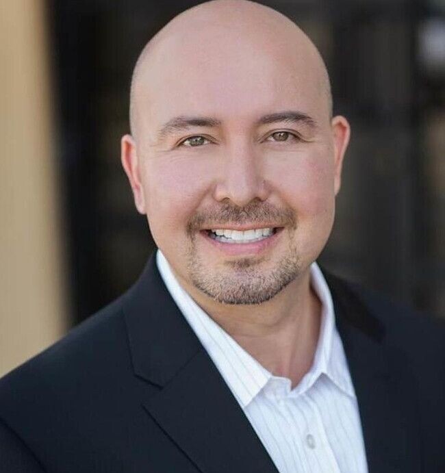 Agent Photo