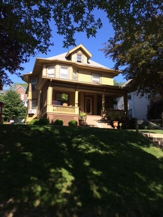 124 N 38th Ave Unit 4, Omaha, NE 68131