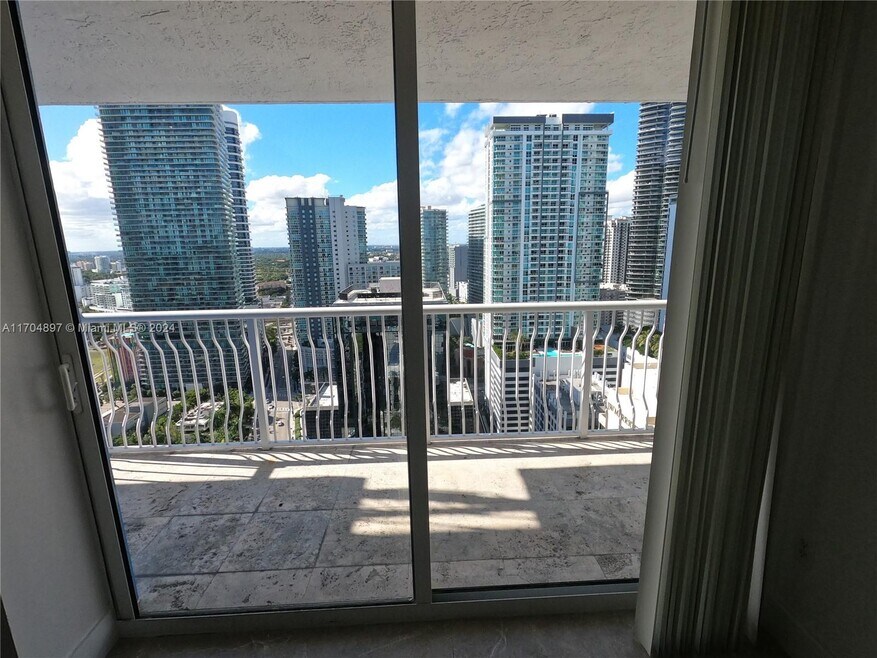 1200 Brickell Bay Dr unit 3424, Miami, FL 33131 - photo 1