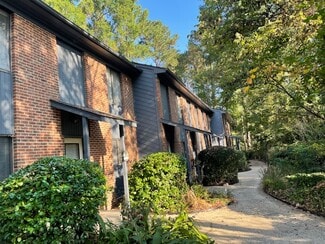 609 Hillsborough St, Chapel Hill, NC 27514