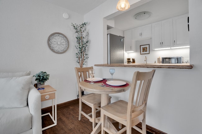 320 N Civic Dr unit 416, Walnut Creek, CA 94596 - photo 4