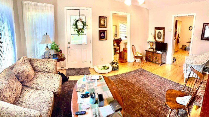 229 W Van Buren St unit 2, Port Washington, WI 53074 - photo 1