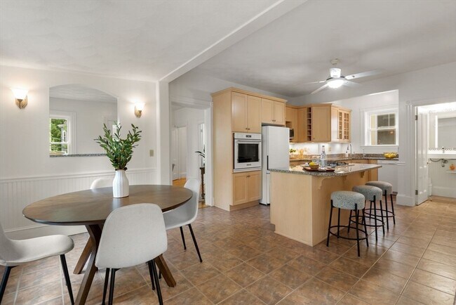 7 Landers St unit 2, Somerville, MA 02143 - photo 4