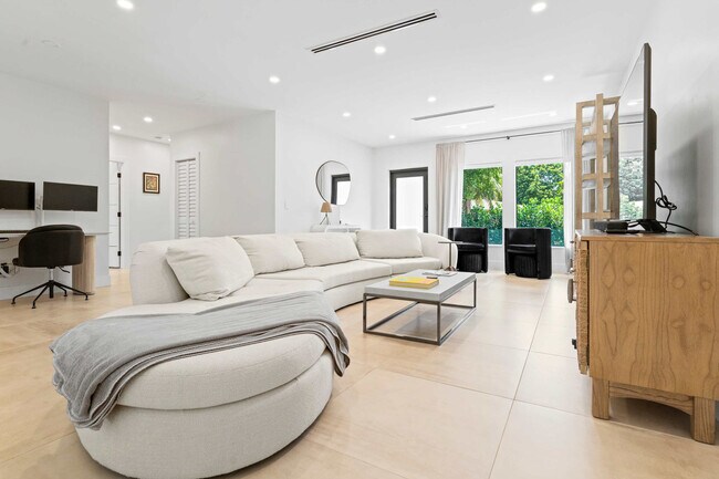 281 NE 48th Terrace unit ID1044569P, Miami, FL 33137 - photo 3