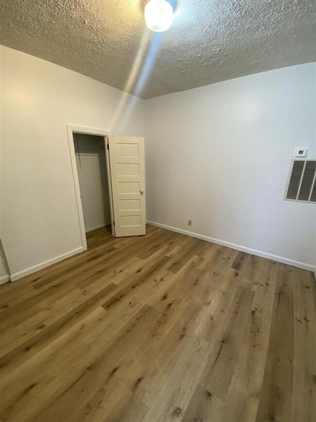 Arrasmith Apartments, Muncie, IN 47305 - photo 5