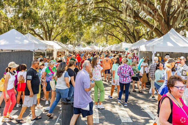 Mount Dora's Art Festival is one of the biggest in the nation and draws huge crowds.