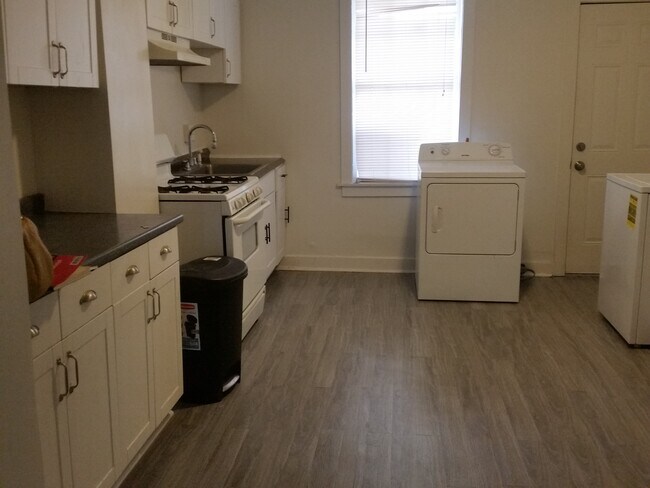 2134 E Oliver St, Baltimore, MD 21213 - photo 5