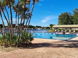 275 Gate Rd Unit 111 UPDATED, Hollywood, FL 33024